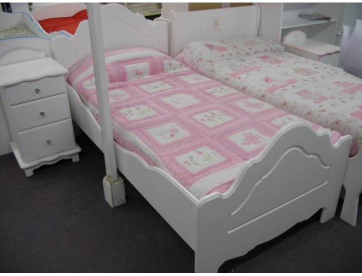 Princess Style Flat Bed No Posts