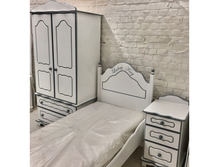 Bedroom Collection - 3 Pieces