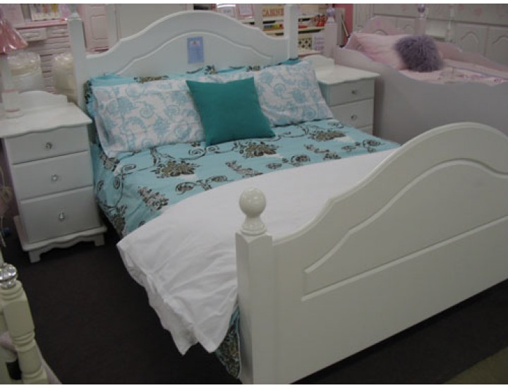 White 4ft 6" Princess Bed No Edging Colour