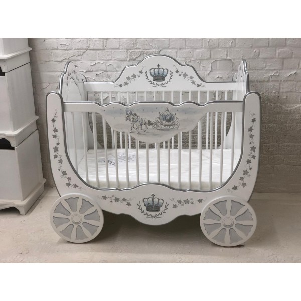 Carriage Cot + Metallic Trim + ComplexPlus Art