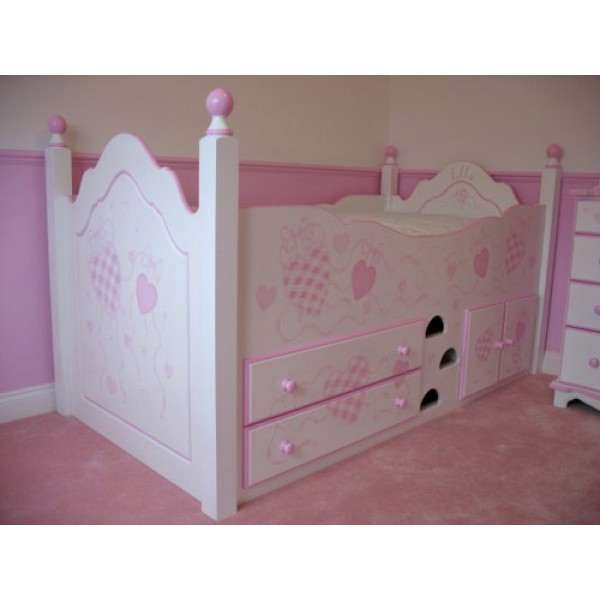 Cabin Bed Gingham Hearts Pink