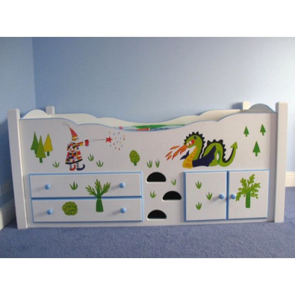 Cabin Bed With Square Posts Art To Match Bedding