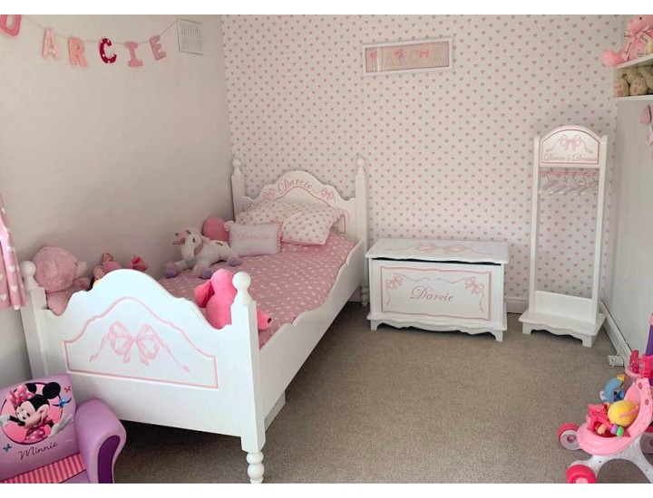 Princess Bed Set  Bed Toybox Dress Rail 3 Items