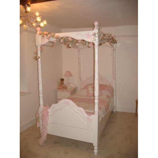 Four Poster Bed Pink Ribbons 