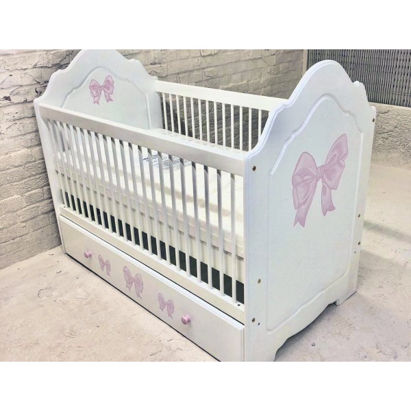 Classic Cot + Simple Art + Drawer with Art