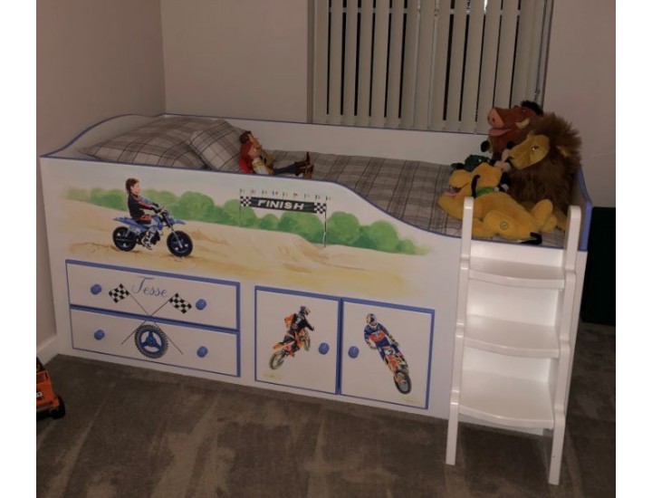 Shorter Length Cabin Bed With Personalised Art