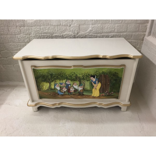 Snow White Personalised Hand Painted Vintage Toybox Art