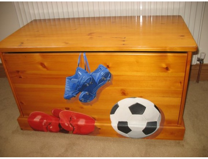 Toybox 3ft Pine Solid Skirting Boots & Boxing