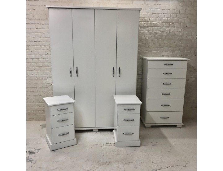 4 Piece Bedroom Set In White Plain Style